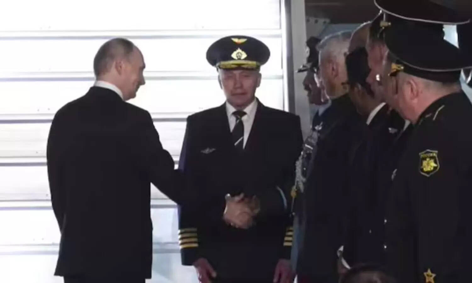 ரஷ்யா புறப்பட்டார் புதின்..!!