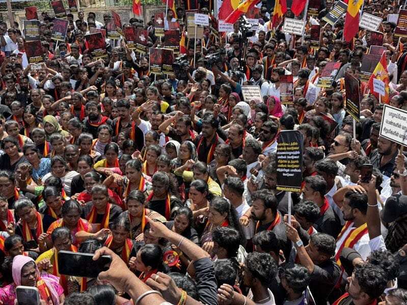 கோவையை ஸ்தம்பிக்க வைத்த தவெக ஆர்ப்பாட்டம்... திமுகவுக்கு எதிராக பெண்கள் கோஷம்