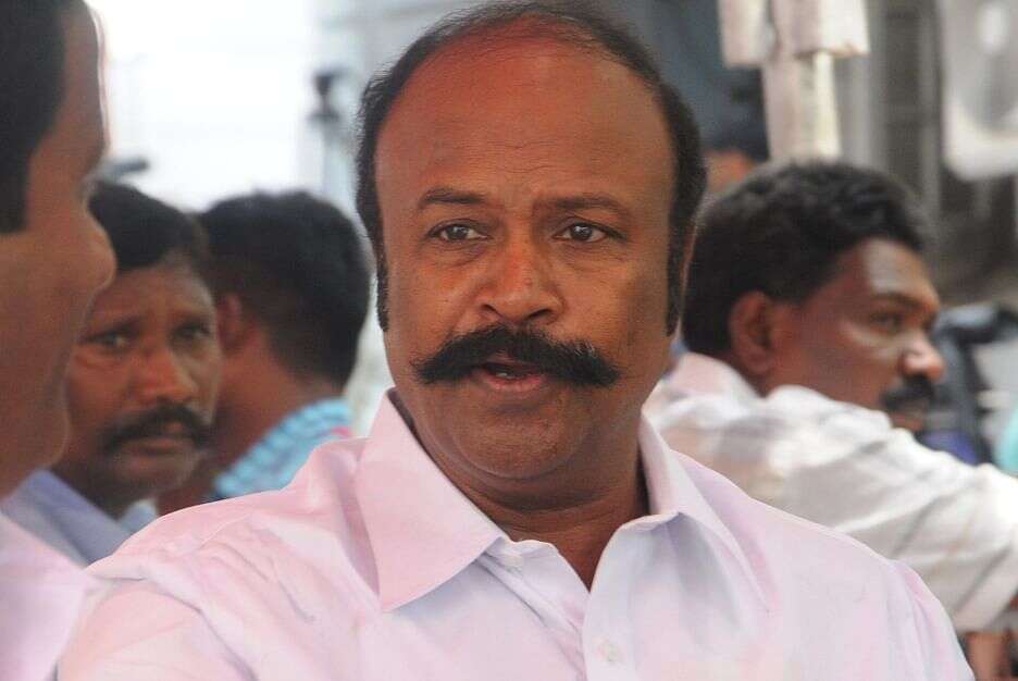 தக்காளி விலை உயர்வு - அமைச்சர் பெரியகருப்பன் மாலை ஆலோசனை