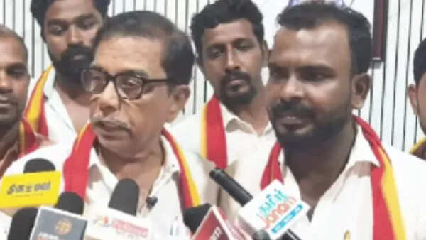 அரசியலில் திருப்பம் : செங்கோட்டையனை தொடர்ந்து விஜய் கட்சியில் இணைந்த மற்றொரு அதிமுக எம்எல்ஏ..!