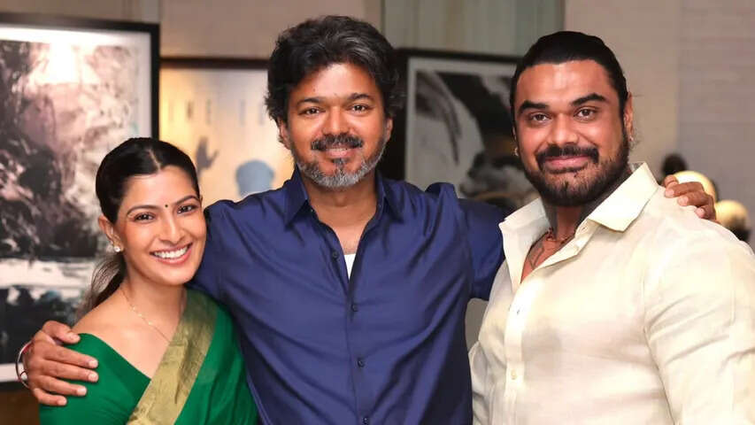 முதலமைச்சர் விஜய் உடன் நடிகை வரலட்சுமி சரத்குமார் சந்திப்பு..!