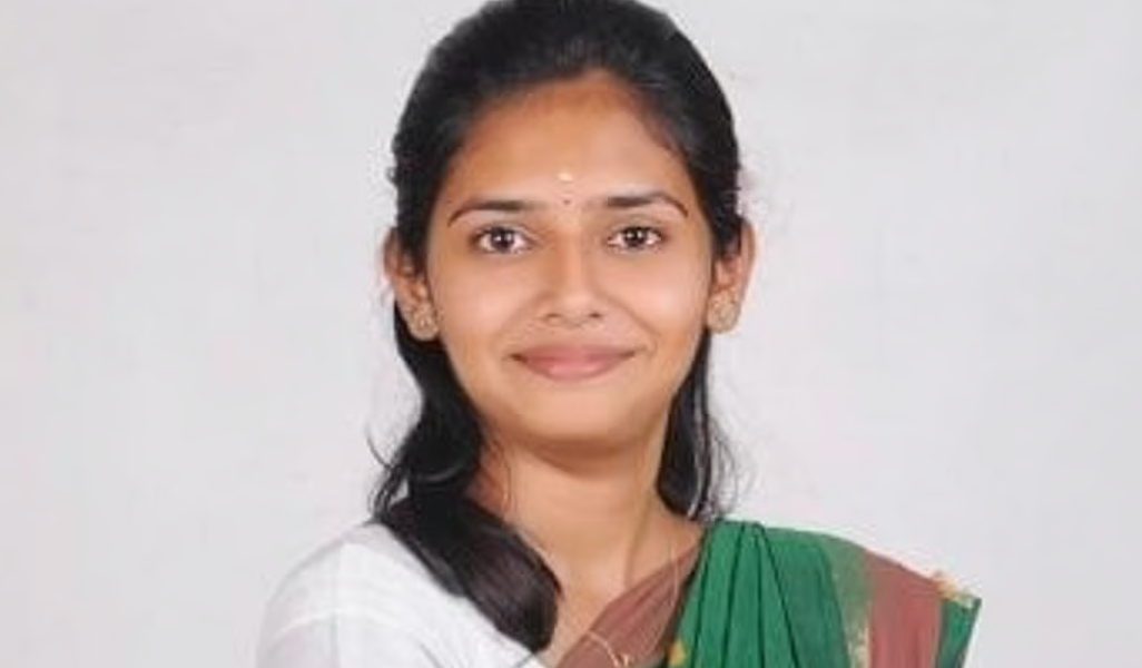 நான் ஏன் தவெகவுக்குத் திரும்ப வேண்டும் - வைஷ்ணவி..!