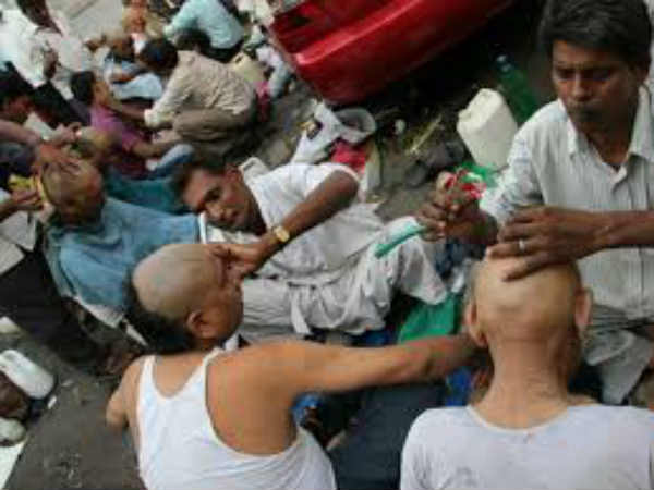 திருப்பதி கோயிலுக்கு ரூ.1.20 கோடி மதிப்பிலான பிளேடுகளை நன்கொடையாக வழங்கிய பக்தர்