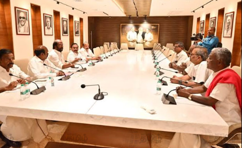 திமுக கூட்டணியிலிருந்து வெளியேறும் வேல்முருகன்? இழுபறியில் கம்யூனிஸ்டுகள்