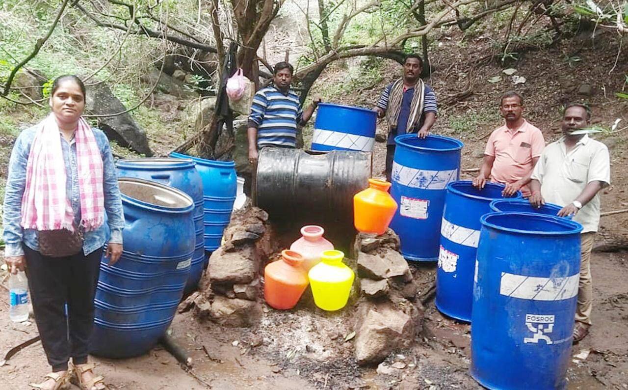 ஜமுனாமரத்தூர் அருகே 3 ஆயிரம் லிட்டர் சாராய ஊறல் அழிப்பு!