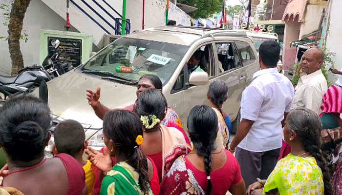 எடப்பாடியை முற்றுகையிட்ட பெண்கள்! குமாரபாளையத்தில் பரபரப்பு