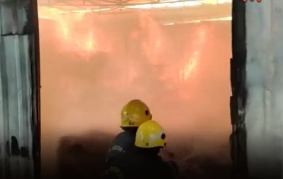 சென்னையில் ஹார்டுவேர் குடோனில் பயங்கர தீ விபத்து...