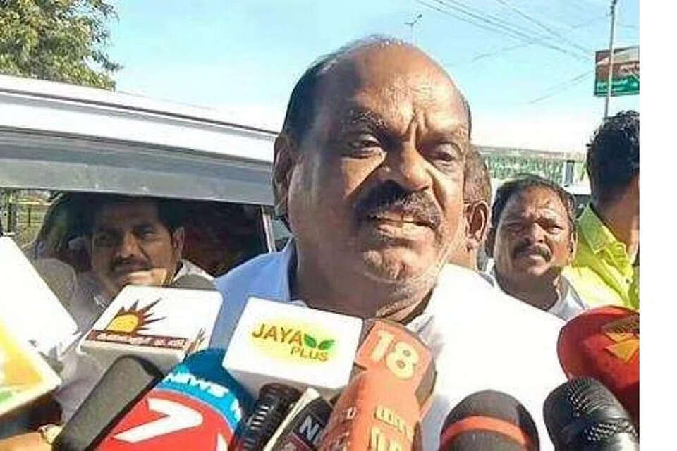 #BREAKING : தஞ்சாவூரில் அரசியல் திருவிழா! 10,000 பேருடன் திமுகவில் இணைந்த முன்னாள் அமைச்சர் வைத்திலிங்கம்..!