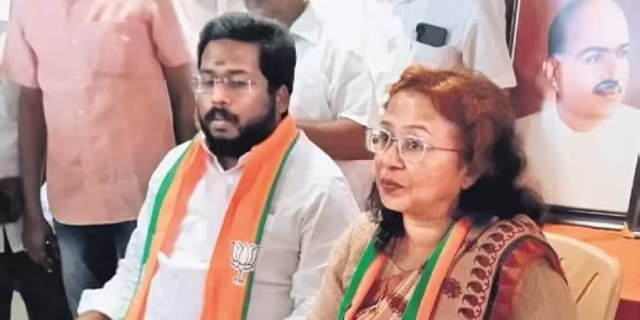 ‘படுத்து பதவி வாங்கி இருப்பே’.. வெந்த மனதில் ஈட்டி பாய்ச்சாதீர்- டெய்சி