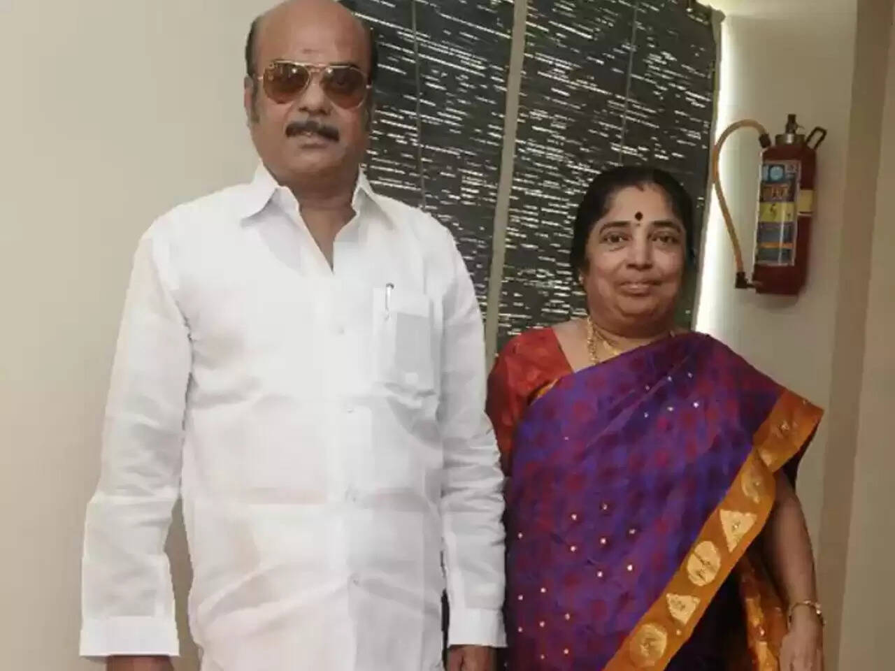 பிரபல இயக்குநரின் தாயார் மரணம் - திரையுலகினர் அஞ்சலி!!