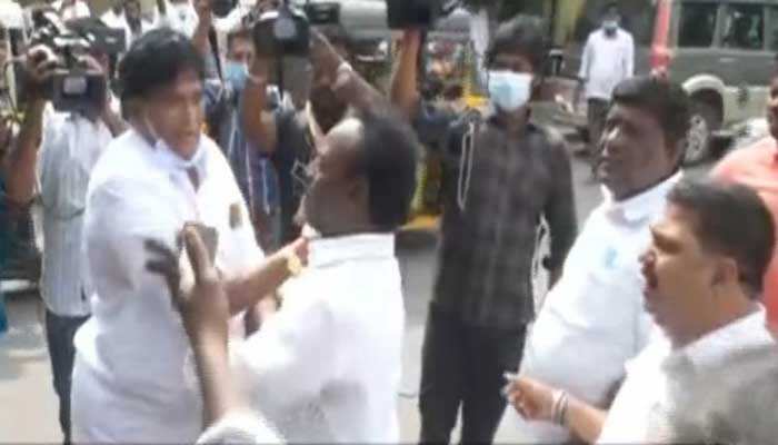 ஒருங்கிணைப்பாளர் பதவிக்கு வேட்புமனு செய்வோருக்கு அடி-உதை : அதிமுக தலைமை அலுலகத்தில் பதற்றம்