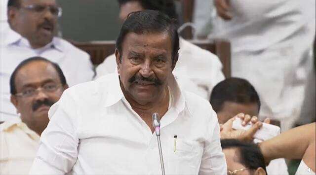 அம்பி, ரெமோ என இரட்டை வேடம்... சொத்துவரி உயர்வு பற்றிப் பேச அதிமுகவுக்கு அருகதை இருக்கிறதா?- கே.என்.நேரு