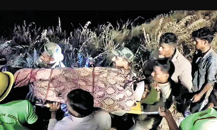 யார் இந்த மேஜர் கவிதா? 150 அடி பள்ளத்தில் விழுந்த வாலிபரின் உயிரைக் காத்த 'ஏஞ்சல்'!