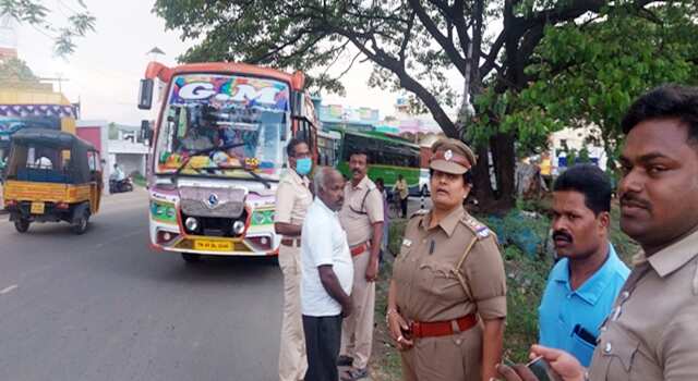 ஆம்பூரில் வட்டார போக்குவரத்து அலுவலர் தீவிர வாகன சோதனை... விதிகளை மீறி இயக்கிய 17 வாகனங்கள் பறிமுதல்!