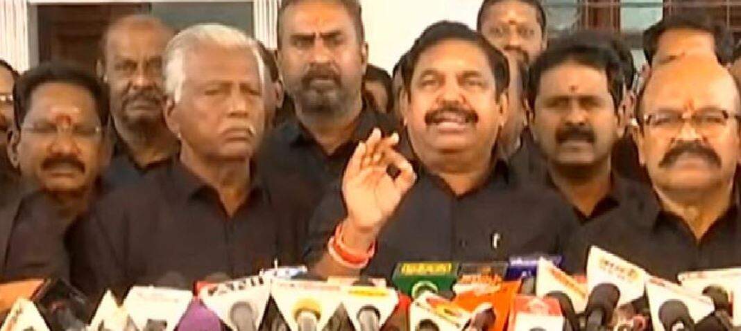 சட்டப்பேரவையில் இருந்து அதிமுகவினர் வெளிநடப்பு