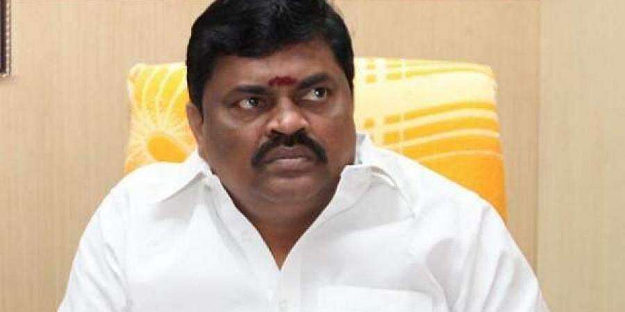 மோசடி வழக்கு: முன்னாள் அமைச்சர் ராஜேந்திர பாலாஜியின் முன் ஜாமீன் மனு தள்ளுபடி.. - உயர்நீதிமன்றம் உத்தரவு...