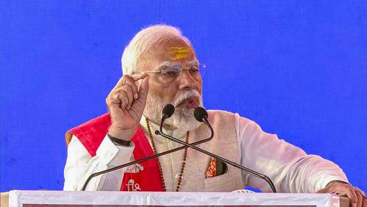 எனது தாயை அவமதித்துவிட்டனர்: பிரதமர் மோடி வேதனை..!