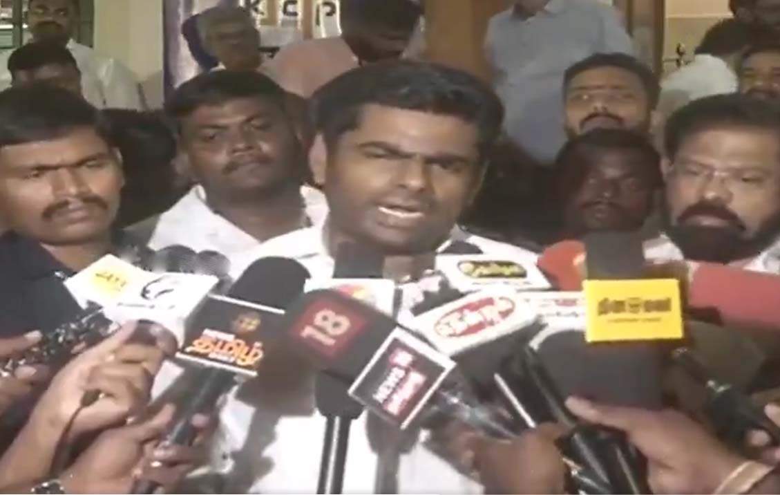 ஜெனரேஷன் ஜெனரேஷனாக பிச்சை எடுக்கும் 3 பேர் - அண்ணாமலை விளாசல்