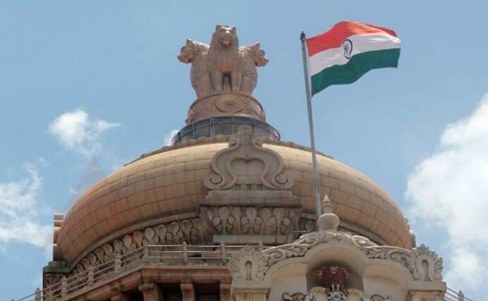 பாகிஸ்தானில் உள்ள இந்தியர்கள் உடனடியாக நாடு திரும்ப அறிவுறுத்தல்