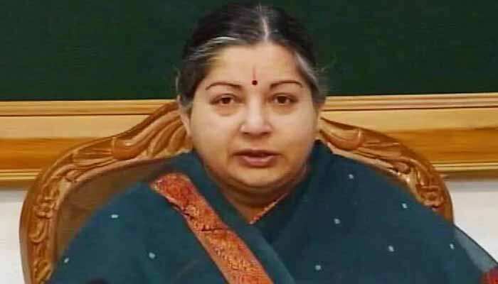 ஜெயலலிதா பாணியை கையில் எடுத்த ஓபிஎஸ் -இபிஎஸ்