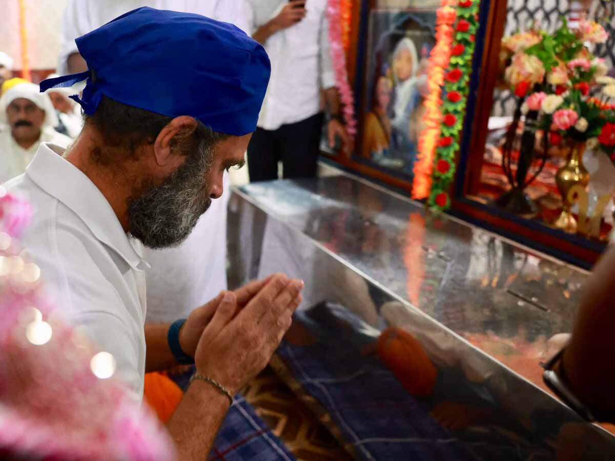 மூன்று நண்பர்களுக்கு உதவ பிரதமர் எடுத்த முடிவு- ராகுல் குற்றச்சாட்டு