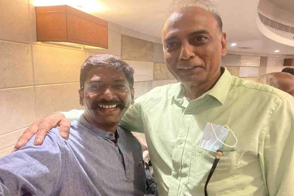 அழகிரியே பதில் சொல்.. பதுங்காதே! பாயும் அமெரிக்கை நாராயணன்