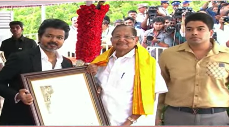 கிருஷ்ணசாமிக்கு தகைசால் தமிழர் விருது வழங்கிய முதல்வர்