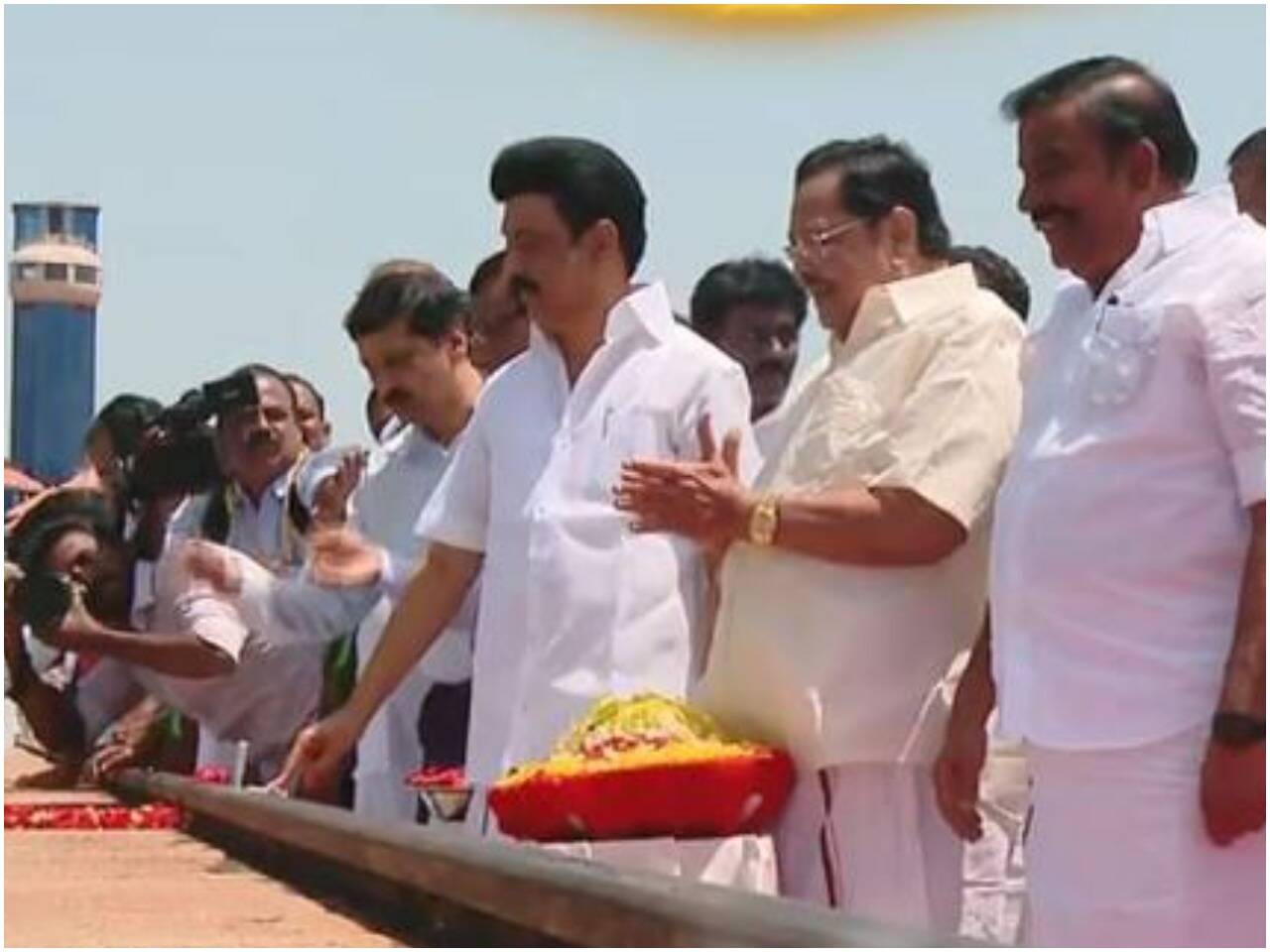 குறுவை சாகுபடிக்காக மேட்டூர் அணையை திறந்தார் முதல்வர்