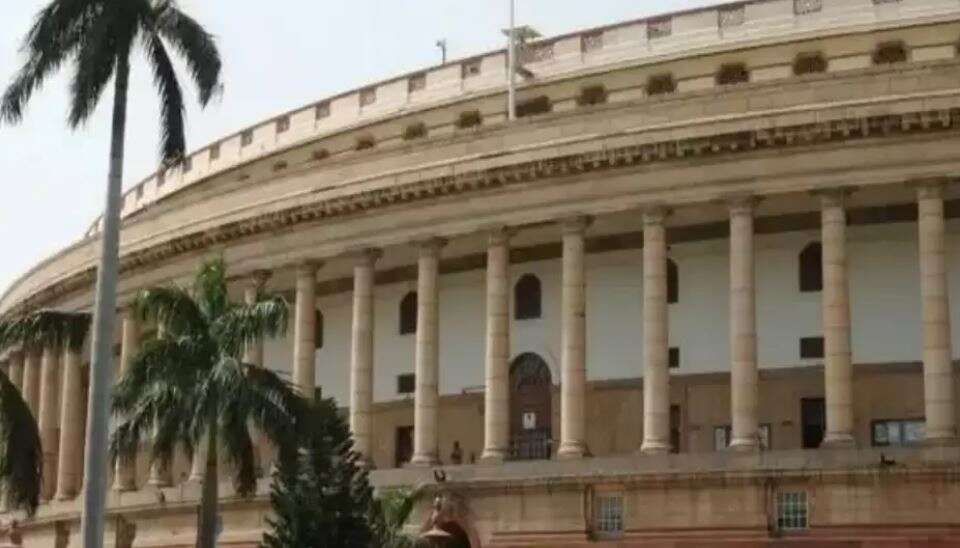 நிலக்கரி சுரங்க விவகாரம் - நாடாளுமன்றத்தில் திமுக நோட்டீஸ்