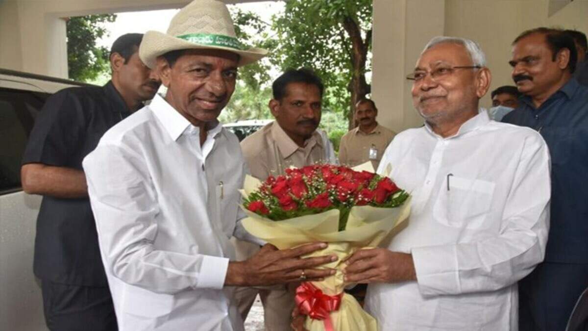 சந்திரசேகர் ராவ்-நிதிஷ் குமார் சந்திப்பு... பகல் கனவு காணும் இருவரின் சந்திப்பு.. பா.ஜ.க.வின் சுஷில் குமார் மோடி கிண்டல்