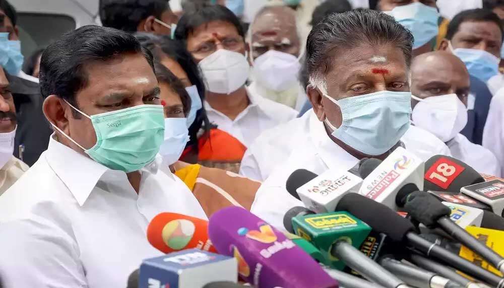 ஓபிஎஸ், இபிஎஸ்க்கு பிரதமர் காட்டிய பச்சைக்கொடி