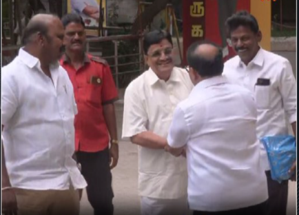 #BREAKING திமுகவில் இணைந்தார் மைத்ரேயன்..