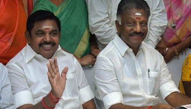 ”புத்தாண்டு பொன்னுலகம் நோக்கி நம்மை அழைத்துச் செல்லும்” : ஈபிஎஸ், ஓபிஎஸ் கூட்டாக வாழ்த்து....