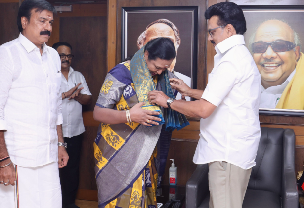 #BREAKING : வருக வருக என வரவேற்கிறேன் - முதல்வர் மு.க.ஸ்டாலின் ட்வீட்..!