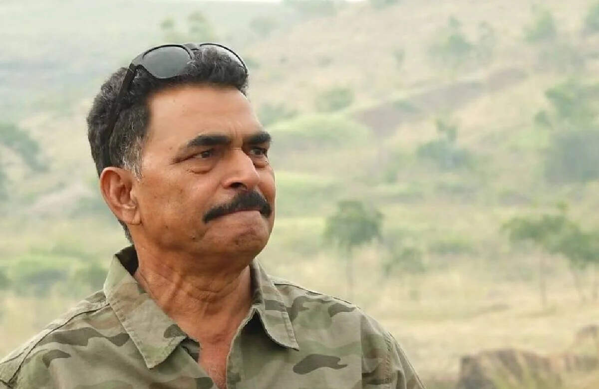 ரத்த குழாயில் அடைப்பு - மருத்துவமனையில் பிரபல நடிகர்!!