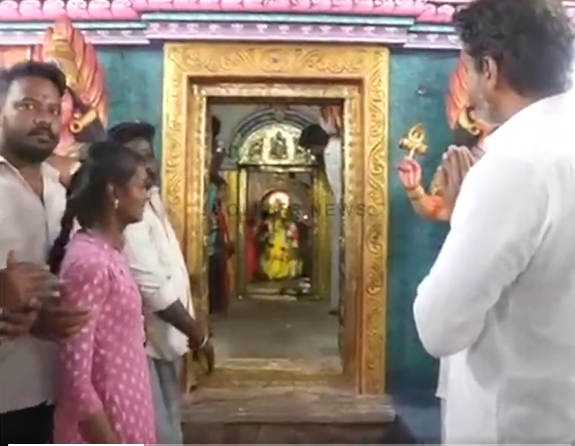 திருச்சி பச்ச நாச்சி அம்மன் கோவிலிலுக்கு சென்ற விஜய்