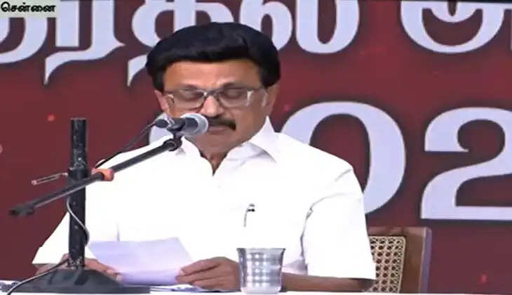 டி.வி., ஃபிரிட்ஜ் வாங்க இல்லத்தரசிகளுக்கு ரூ.8,000 கூப்பன்.. திமுக தேர்தல் அறிக்கை..!