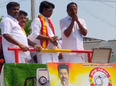 செங்கோட்டையன் பிரச்சாரத்தில் பொதுமக்கள் யாரும் இல்லாததால் தவெகவினர் அதிர்ச்சி