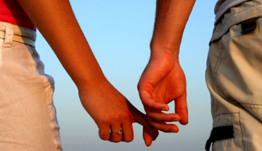 லிவ்-இன் உறவுக்குத் தடையில்லை: 18 வயதுக்கு மேற்பட்டோர் சேர்ந்து வாழலாம் - ராஜஸ்தான் உயர் நீதிமன்றம் அதிரடி!